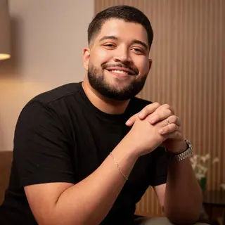 Retrato ilustrativo de Lucas Almeida